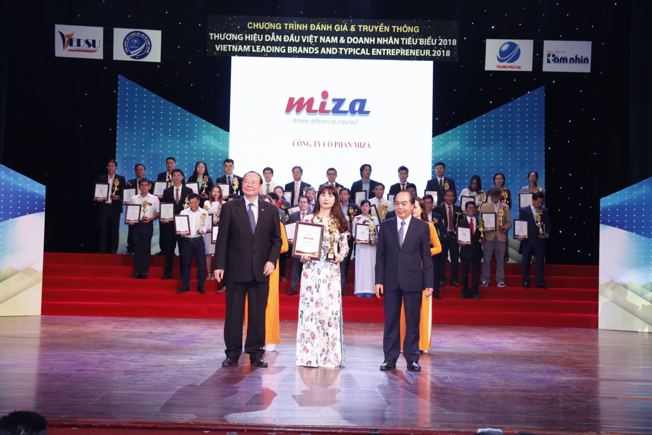 Lễ vinh danh Thương hiệu dẫn đầu Việt Nam & Doanh nhân tiêu biểu 2018