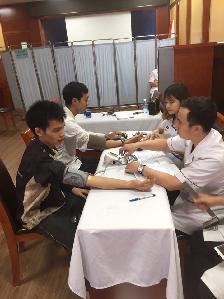 Khám sức khỏe định kỳ cho người lao động năm 2018.