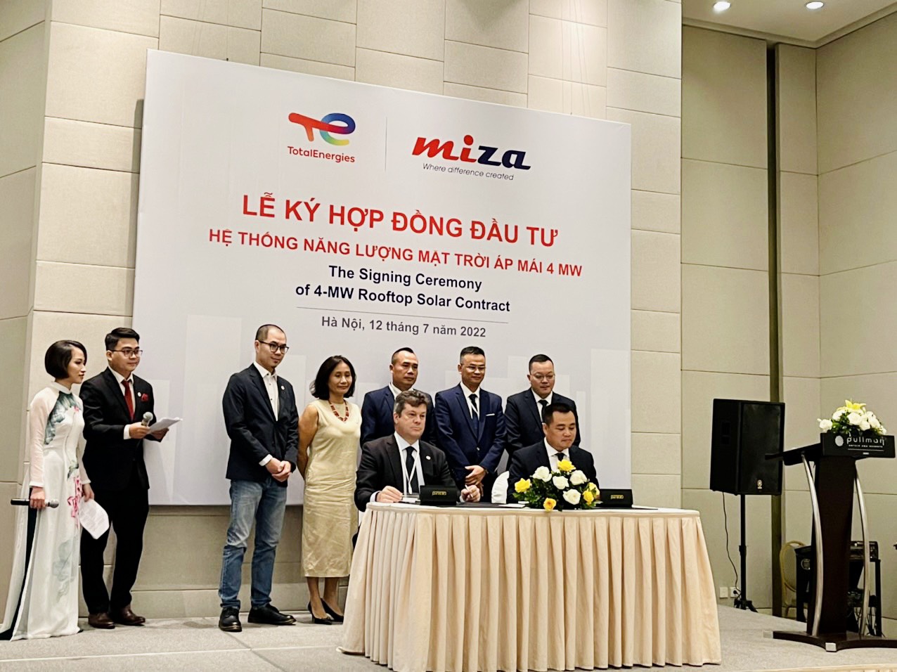 Miza: Ứng dụng hệ thống điện mặt trời vào công nghệ tái chế giấy