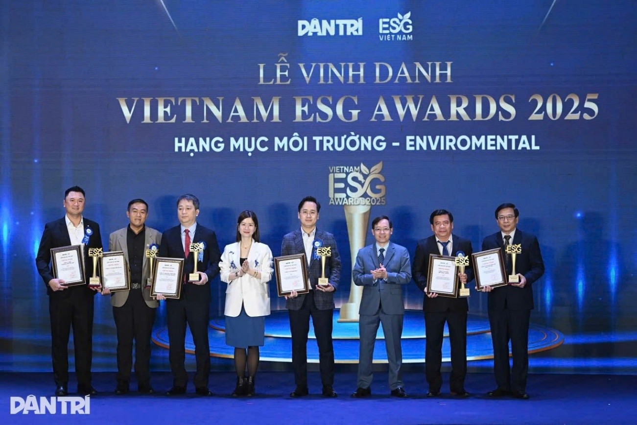 MIZA ĐƯỢC VINH DANH "DOANH NGHIỆP TIÊN PHONG TRONG QUẢN LÝ TÀI NGUYÊN BỀN VỮNG" TẠI VIETNAM ESG AWARDS 2025